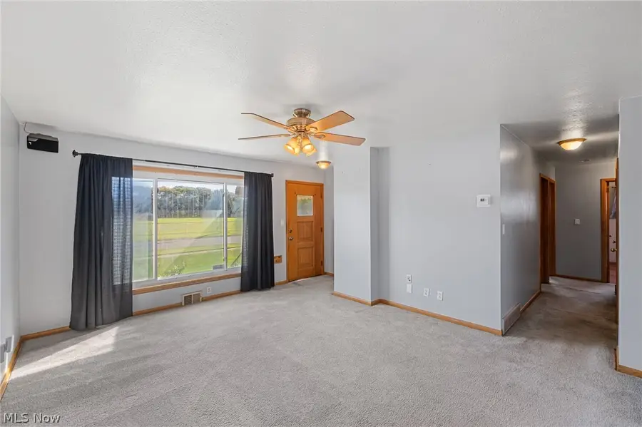 5630 Queens Highway, Parma, OH 44130 - #3
