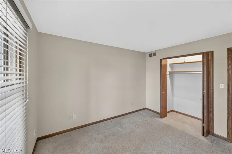 700 Austin Drive, Barberton, OH 44203 - #2
