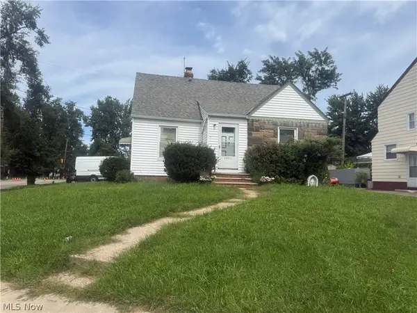 18011 Windward Road, Cleveland, OH 44119