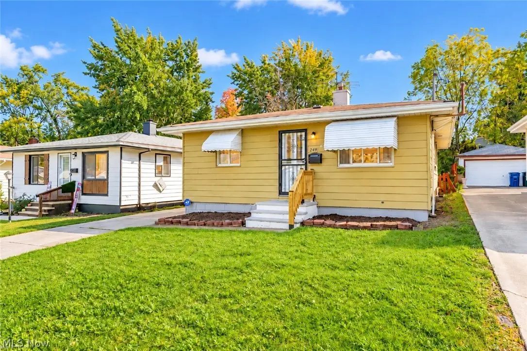 4769 E 174 Street, Cleveland, OH 44128 - #1