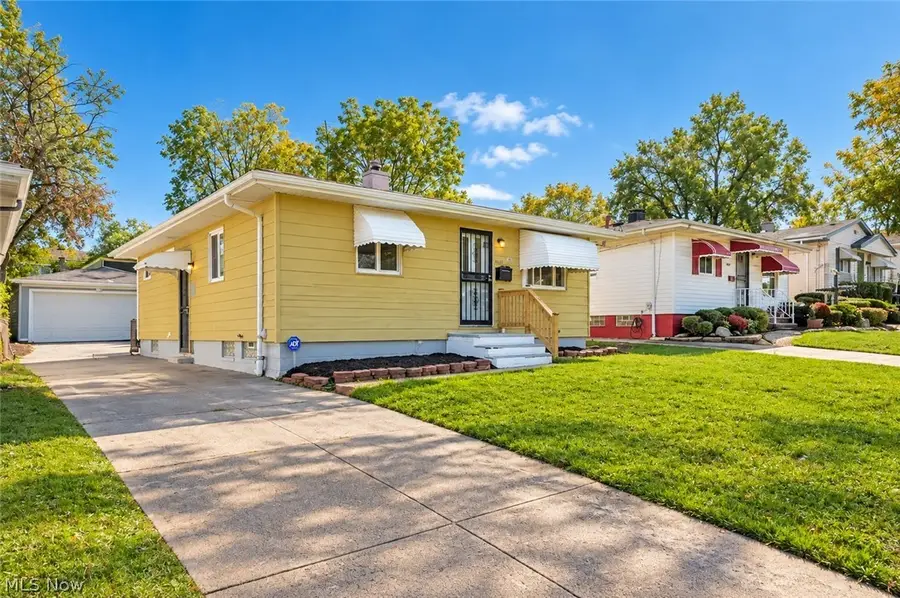 4769 E 174 Street, Cleveland, OH 44128 - #2
