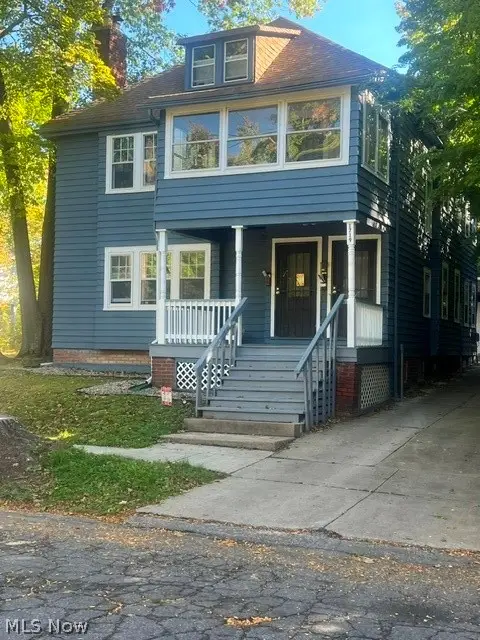1717 Compton Road, Cleveland Heights, OH 44118