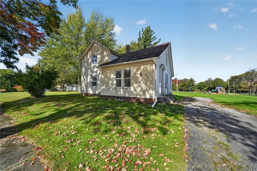 472 Detroit Street, Conneaut, OH 44030 - #2