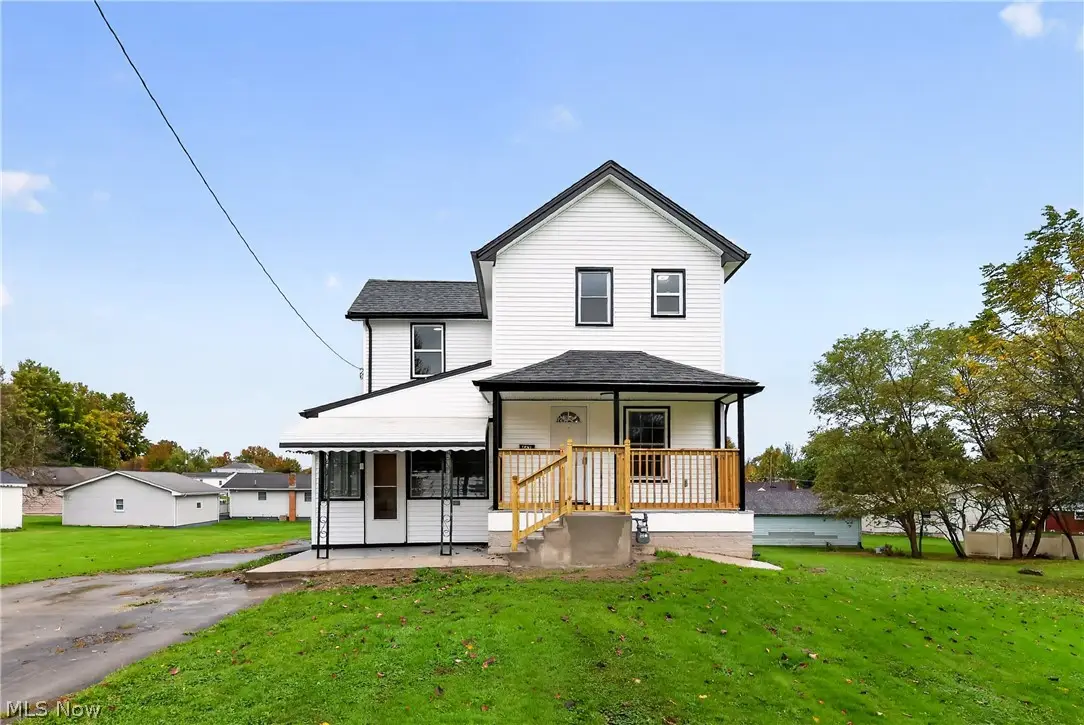667 Hyatt Avenue, Campbell, OH 44405 - #1