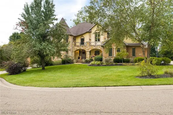 2942 Torrey Pines Nw Circle, Canton, OH 44708