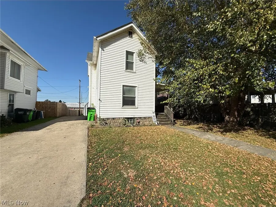 137 N 15th Street, Coshocton, OH 43812 - #2