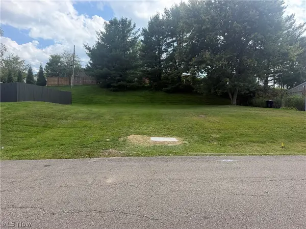 1801 Walnut Street, Coshocton, OH 43812