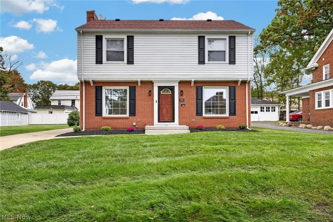 733 Roslyn Avenue, Akron, OH 44320 - #1