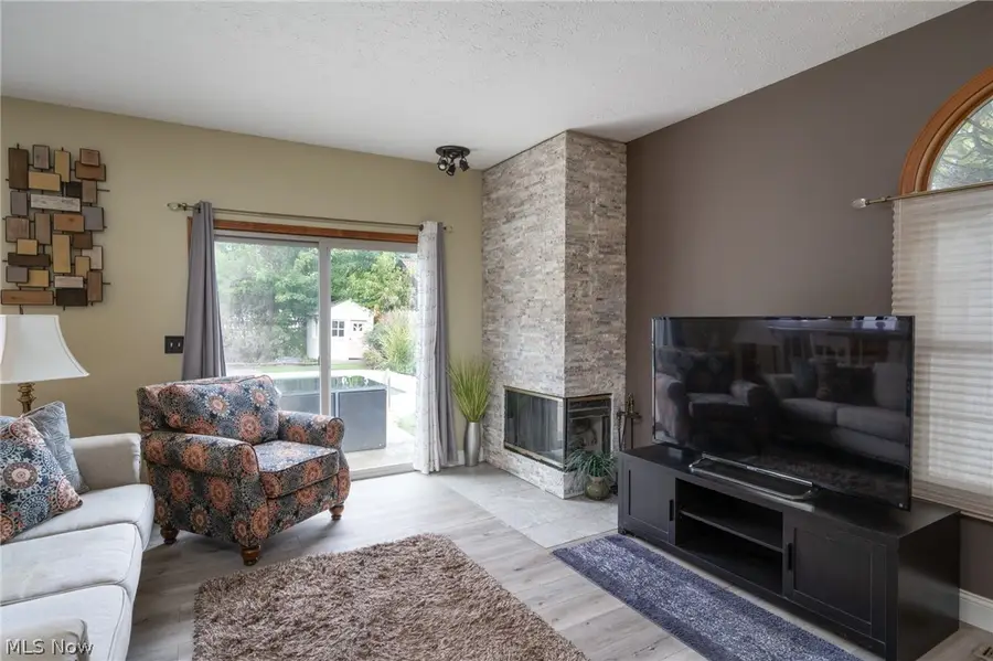 632 Bayberry Road, Lorain, OH 44053 - #3