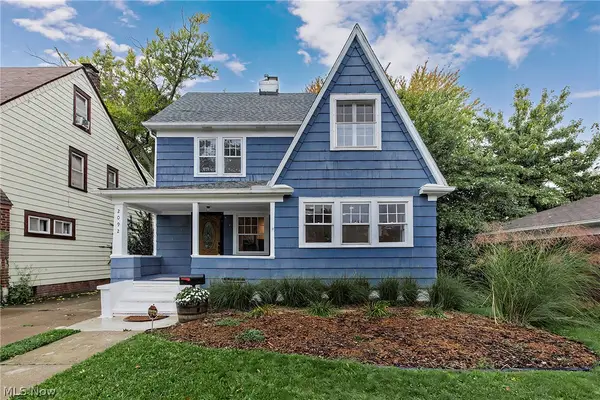 2092 Hampstead Road, Cleveland Heights, OH 44118