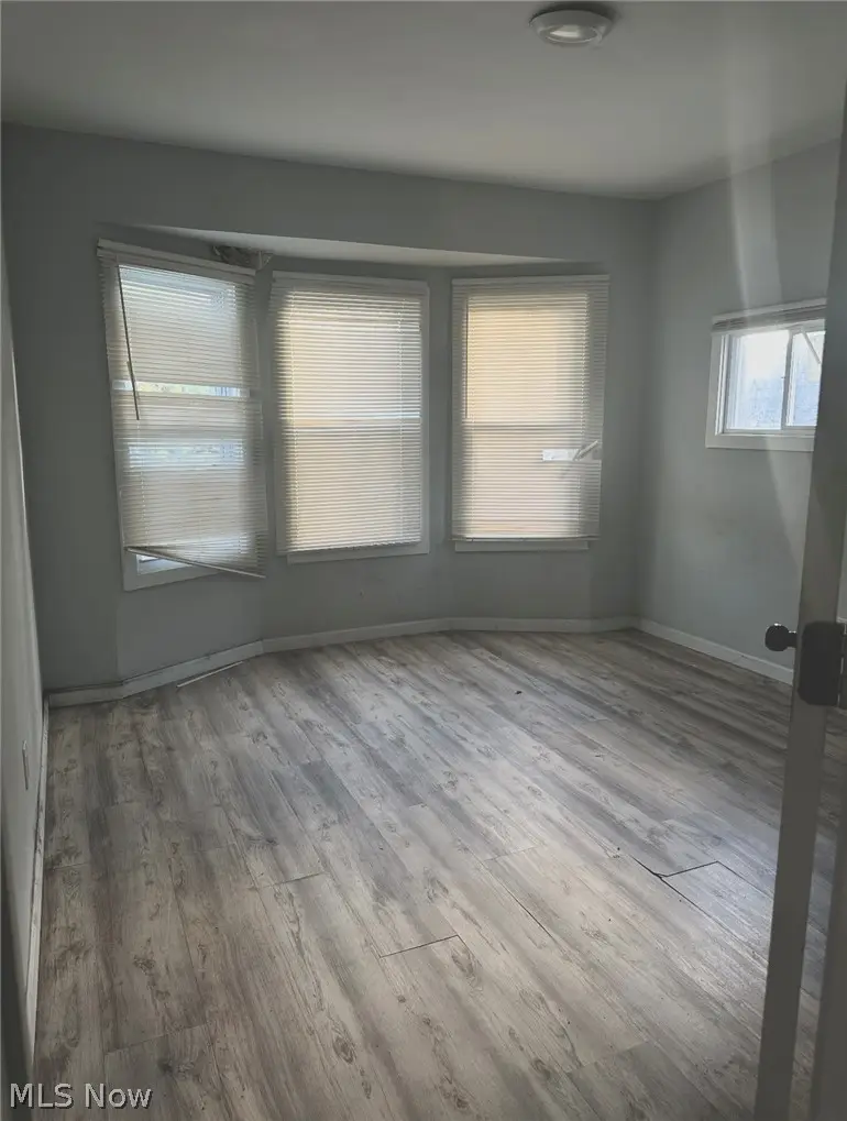9307 Columbia Avenue, Cleveland, OH 44108 - #3