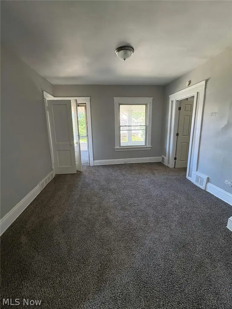 934 Alhambra Road, Cleveland, OH 44110 - #3
