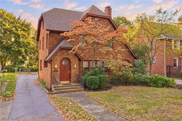 415 Greenwood Avenue, Akron, OH 44320