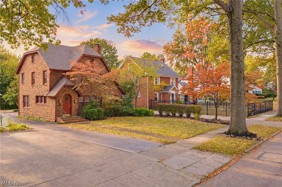 415 Greenwood Avenue, Akron, OH 44320 - #2