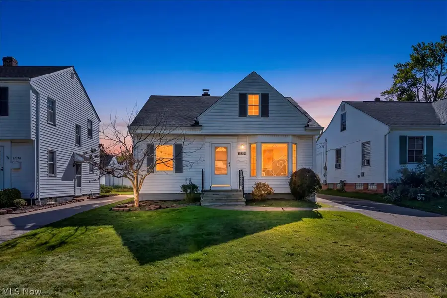 12324 Oak Park Boulevard, Garfield Heights, OH 44125 - #2