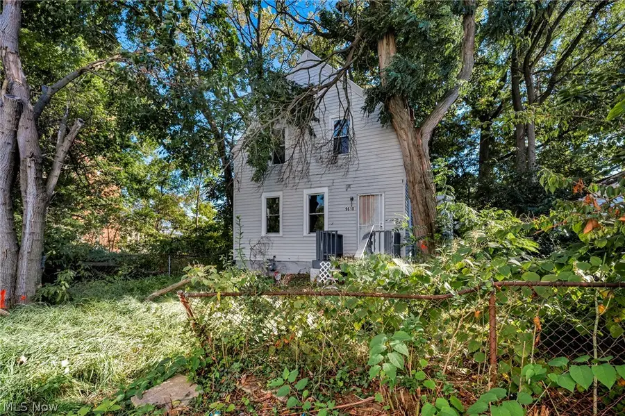 9610 Edmunds Avenue, Cleveland, OH 44106 - #3
