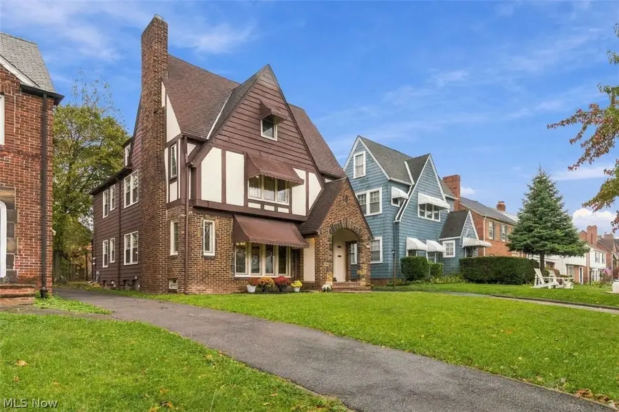 3643 Lindholm Road, Shaker Heights, OH 44120 - #2