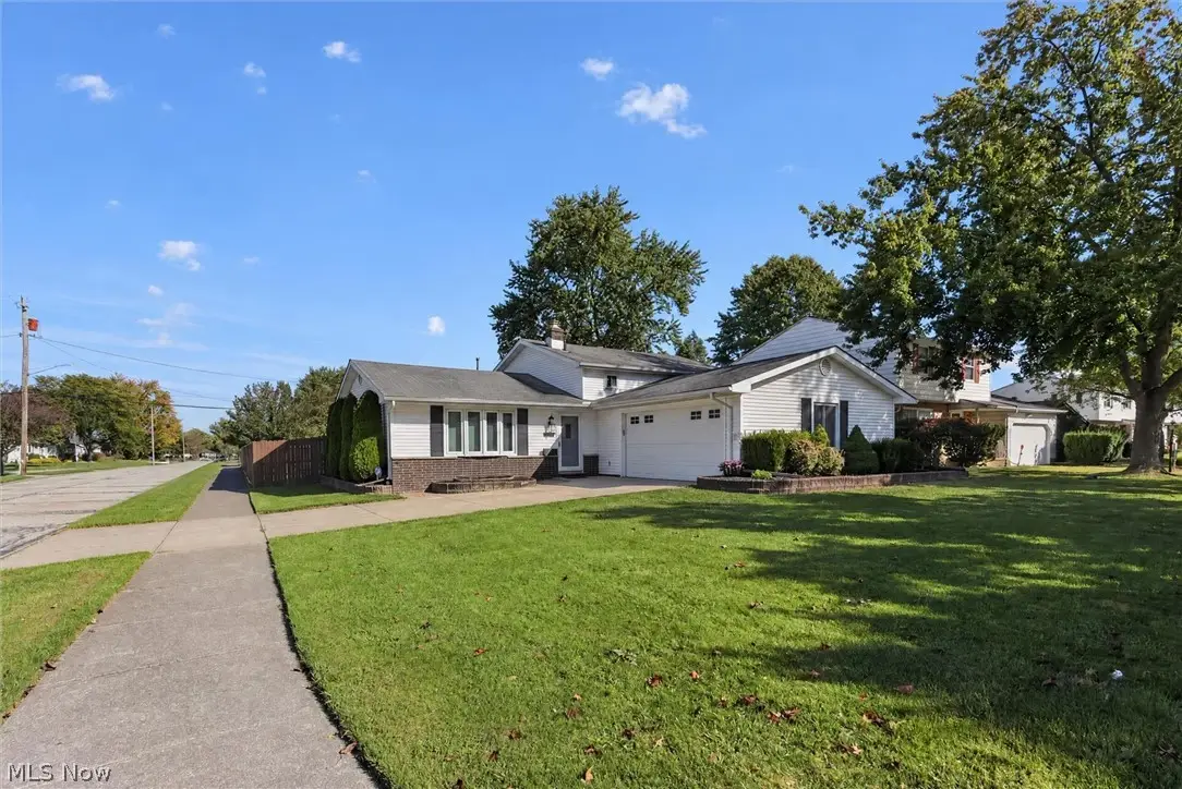 11884 Stormes Drive, Parma, OH 44130 - #1
