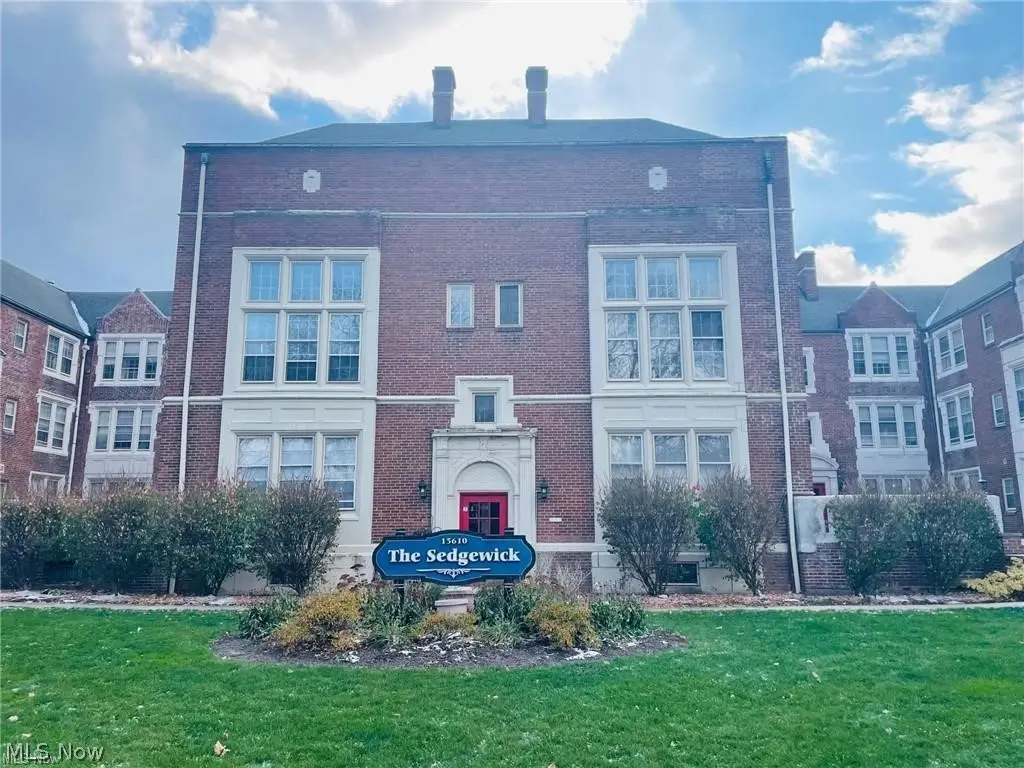 15610 Van Aken Boulevard #4, Shaker Heights, OH 44120 - #1