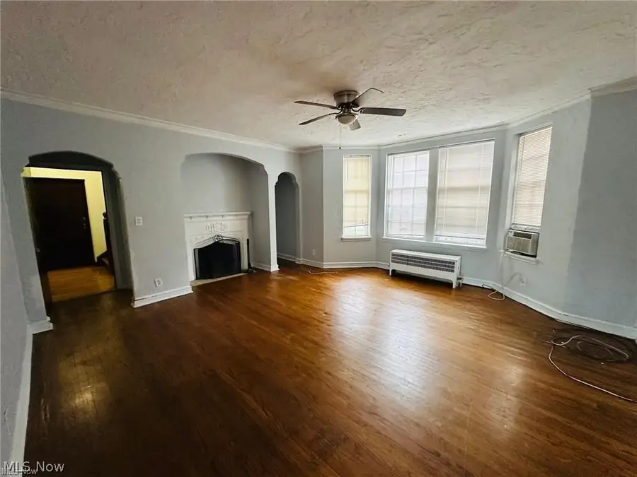 15610 Van Aken Boulevard #4, Shaker Heights, OH 44120 - #2