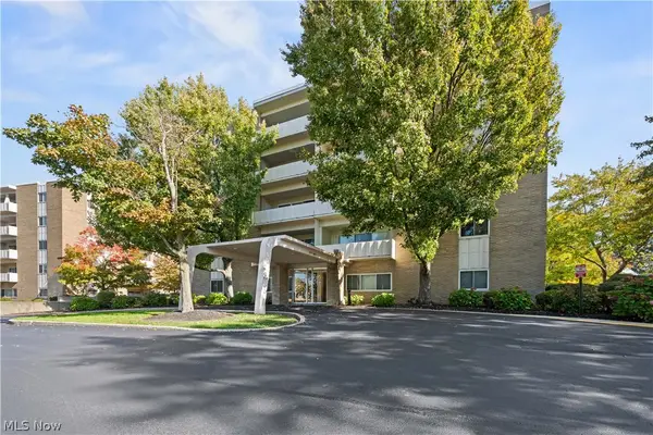 2159 Wooster Road #45, Rocky River, OH 44116