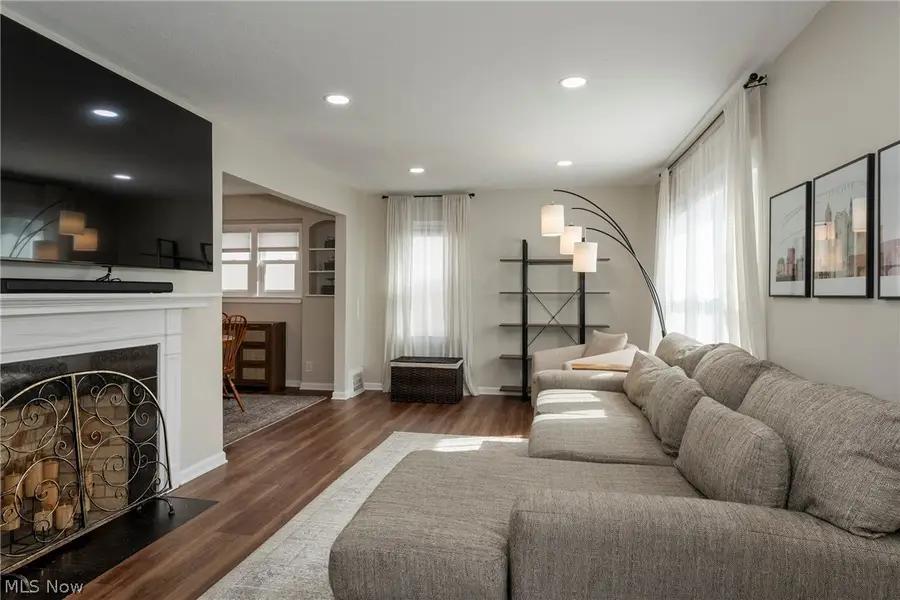 16908 Laverne Avenue, Cleveland, OH 44135 - #2