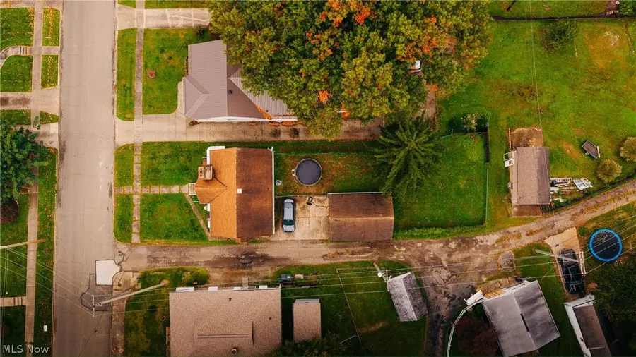 1252 Kenilworth Avenue, Coshocton, OH 43812 - #2