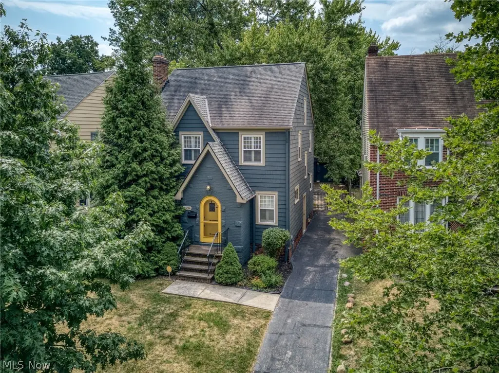 3534 Cedarbrook Road, University Heights, OH 44118 - #1