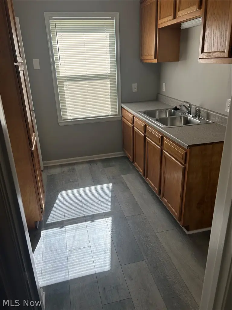 208 E Catawba Avenue, Akron, OH 44301 - #2