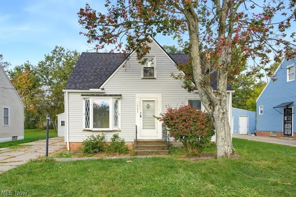 742 Northfield Road, Bedford, OH 44146 - #1