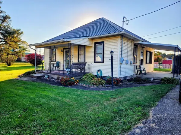 221 Washington Street, Coshocton, OH 43812
