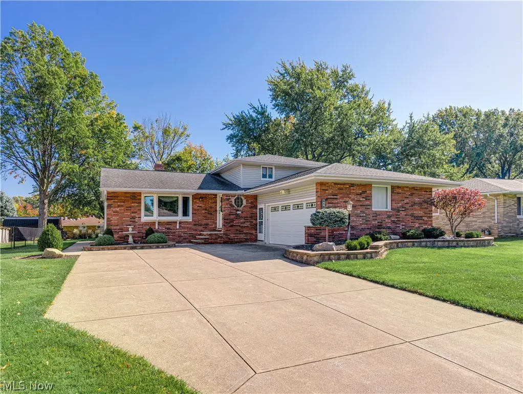 6187 Carlyle Drive, Seven Hills, OH 44131 - #1