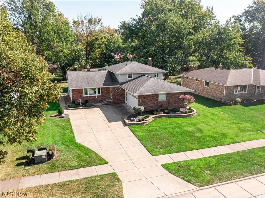 6187 Carlyle Drive, Seven Hills, OH 44131 - #3