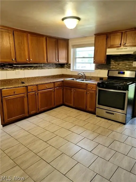 220 Robert Drive, Kent, OH 44240 - #3