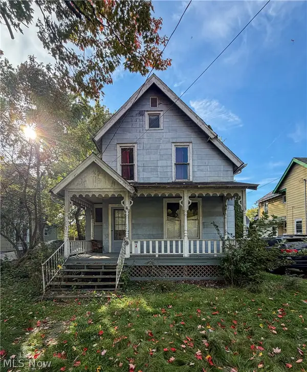 855 Adams Nw Avenue, Warren, OH 44483