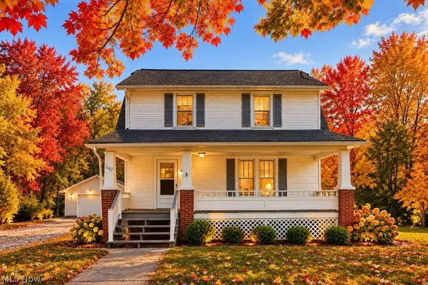 940 Falls Avenue, Cuyahoga Falls, OH 44221