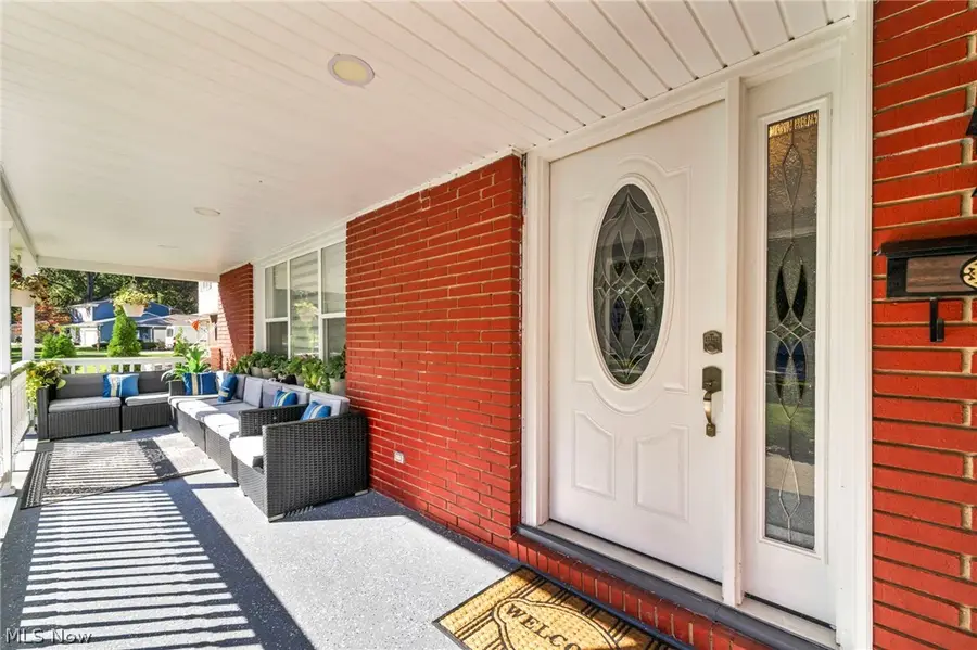 27478 Cottonwood Trail, North Olmsted, OH 44070 - #3