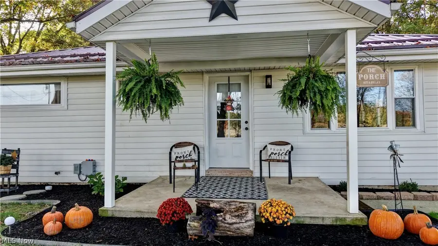 3165 Phalanx Mills Herner Road, Southington, OH 44470 - #3