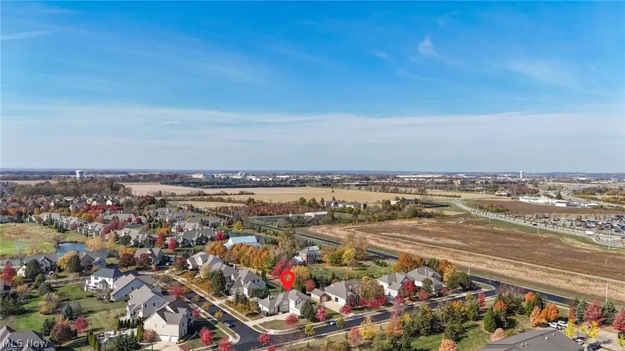 6037 Baronscourt Way, Dublin, OH 43016 - #2