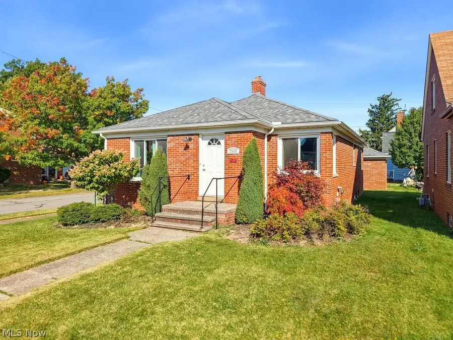 2530 Brookview Boulevard, Parma, OH 44134 - #2