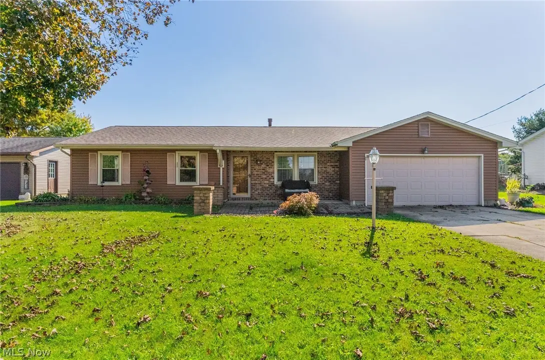 5601 London Drive, Austintown, OH 44515 - #1