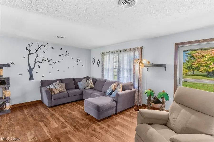 5601 London Drive, Austintown, OH 44515 - #3