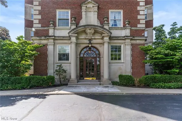 13901 Shaker Boulevard #5A, Cleveland, OH 44120