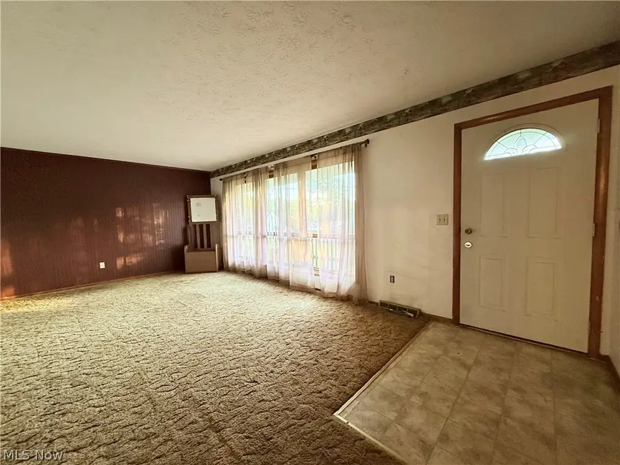 10715 Orrville Nw Street, Massillon, OH 44647 - #2
