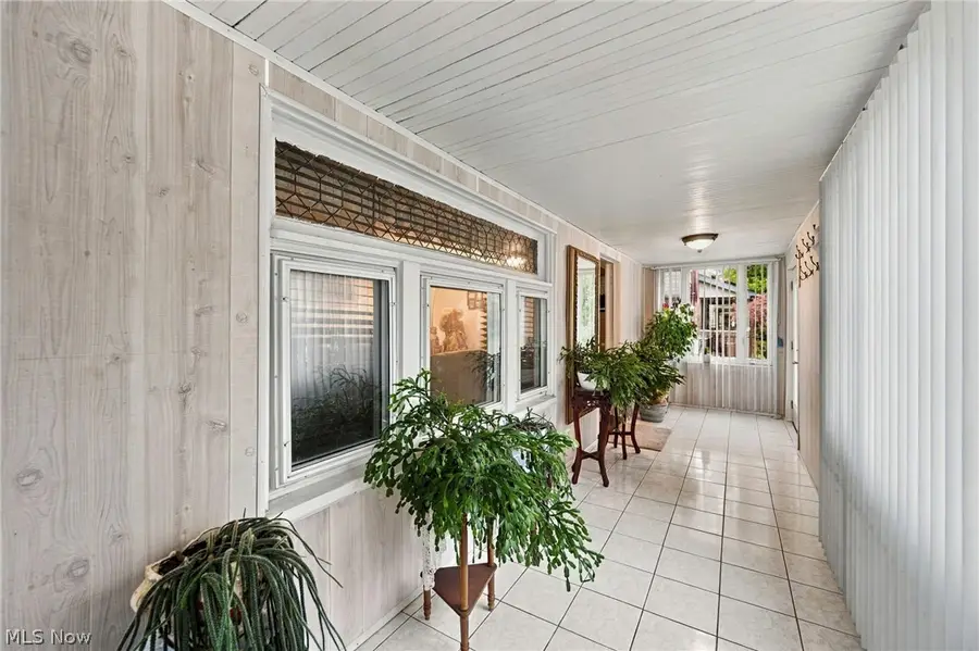 17816 Woodbury Avenue, Cleveland, OH 44135 - #3