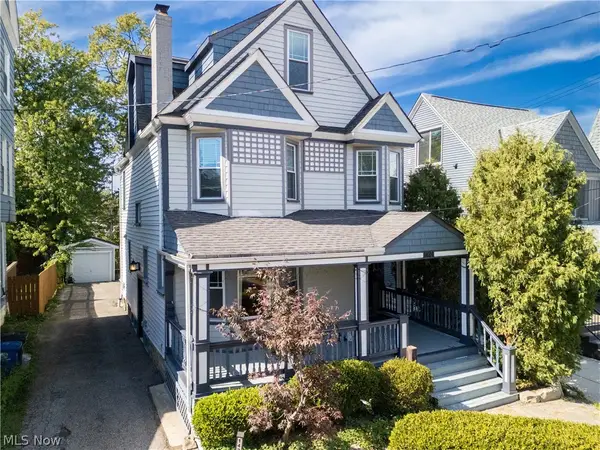 1424 Elmwood Avenue, Lakewood, OH 44107