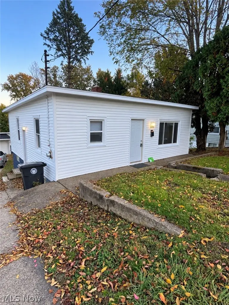 2595 Nesmith Lake Boulevard, Akron, OH 44314 - #1