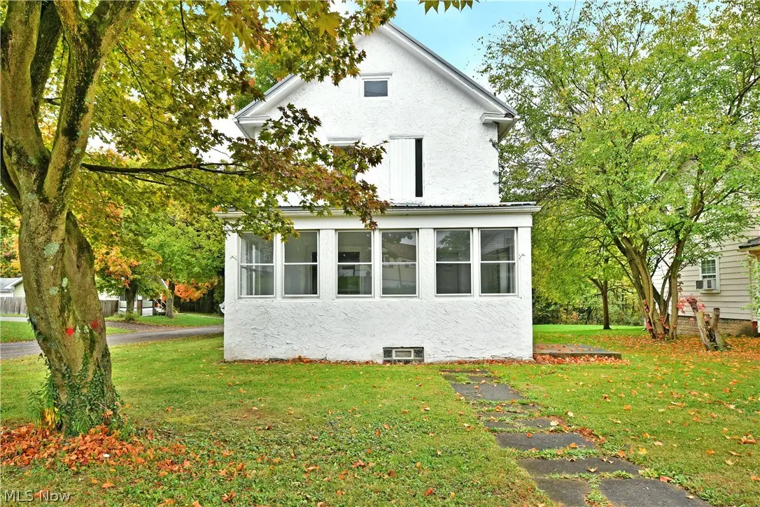 201 Elm Street, Struthers, OH 44471 - #1