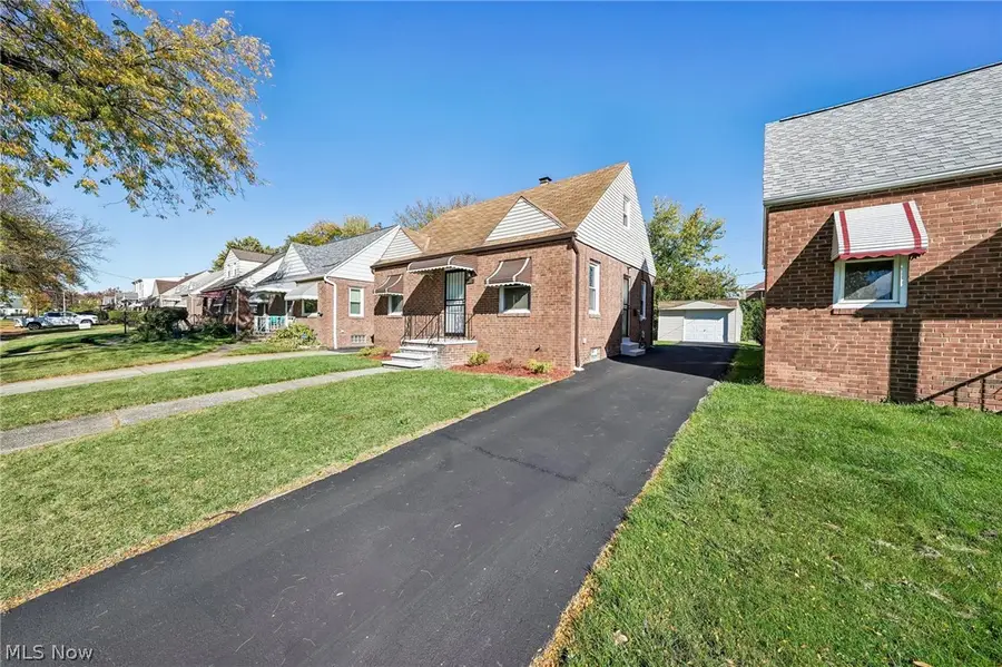 4097 E 154th Street, Cleveland, OH 44128 - #3