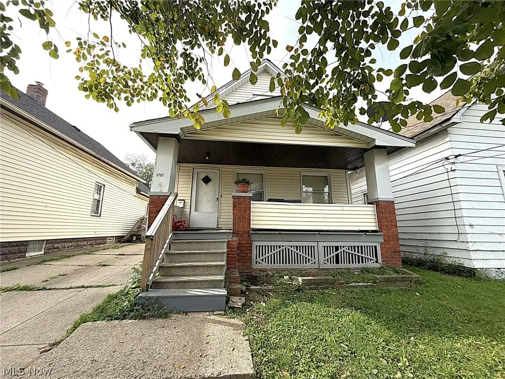 3707 Newark Avenue, Cleveland, OH 44109 - #1